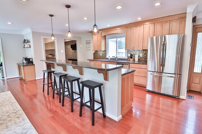 Building Photo - 9633 Cinnamon Creek Dr