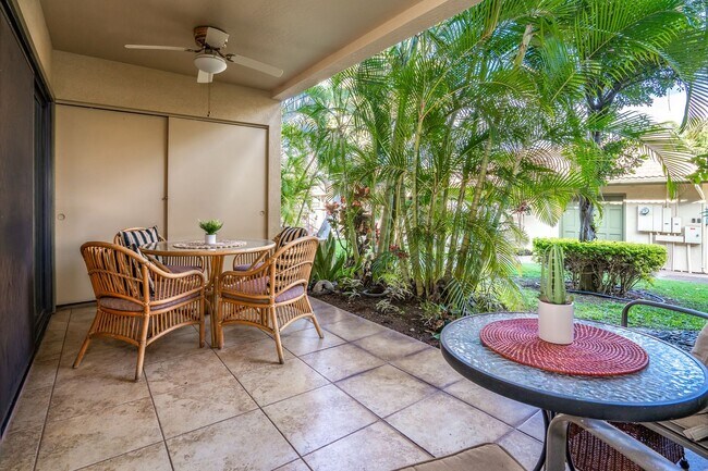 Building Photo - Fully Furnished 2 Bed/1.5 Bath, Maui Gardens Condo with Resort Amenities and Steps to the Beach!