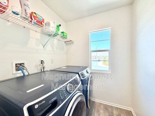 Building Photo - 30607 Cyclone Ave