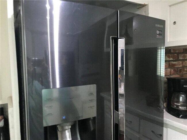 Building Photo - 111 19th St