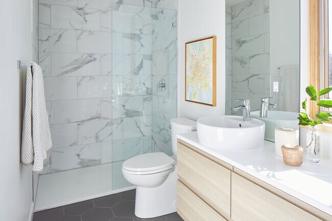 Building Photo - 1014 SE 42nd Ave