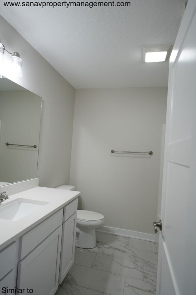 Building Photo - "Modern Comfort & Convenience: 3 Bed, 2 Bath Ranch Style Home in Waukee's Prime Location"
