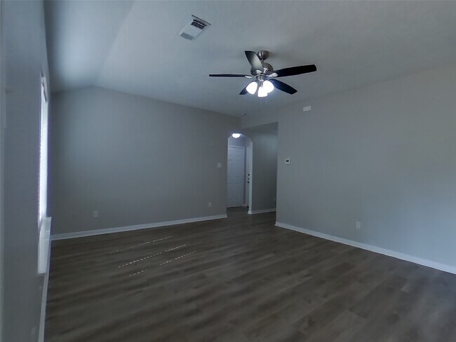 Building Photo - 224 Kellyn Ct