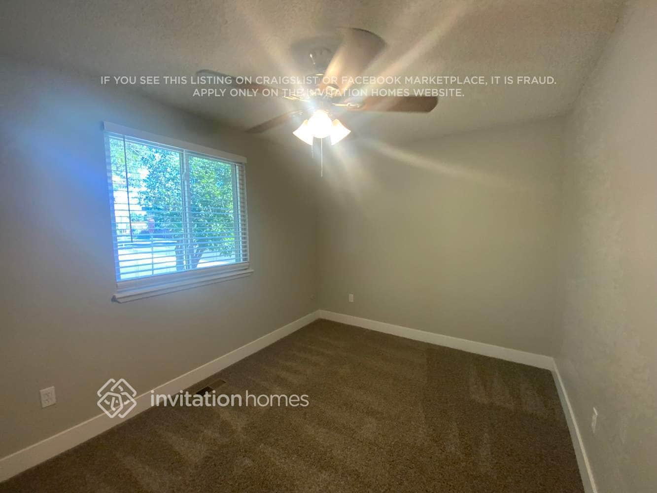 Building Photo - 15984 E Bates Pl