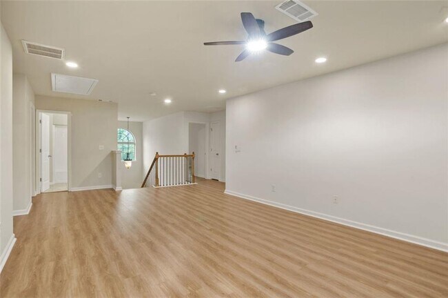 Building Photo - 924 Sublime Trail