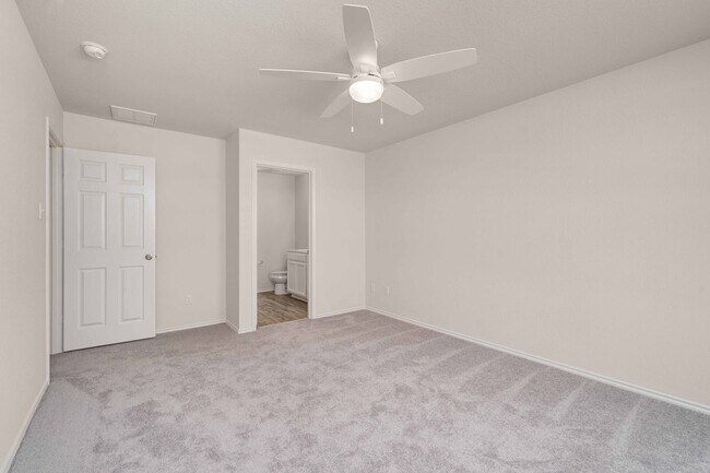Building Photo - 158 Pepperbark Ln