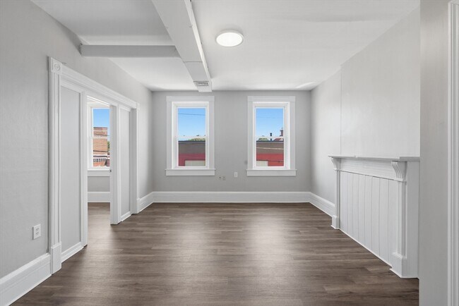 Building Photo - 293 Clemente St