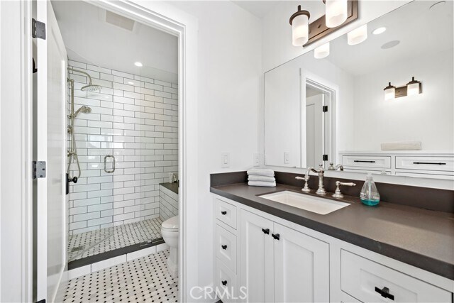 Building Photo - 154 Pearl St