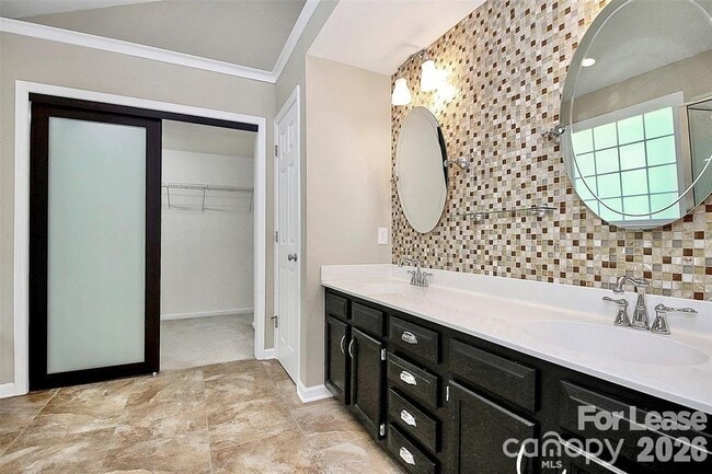 Building Photo - 8609 Walsham Dr