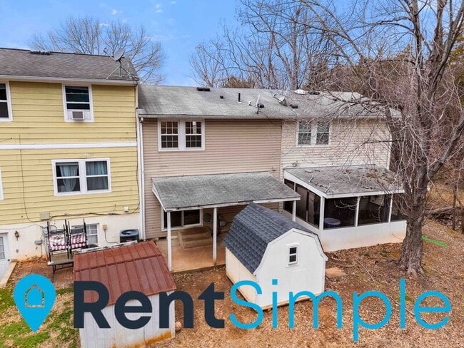 Building Photo - 1808 Soho Ct