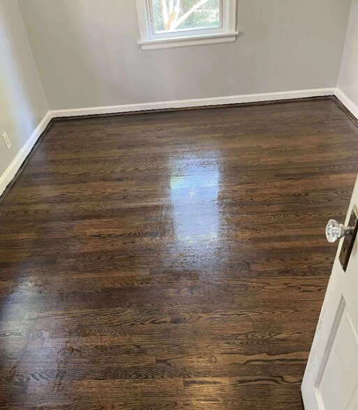 Building Photo - 6726 Betts Ave