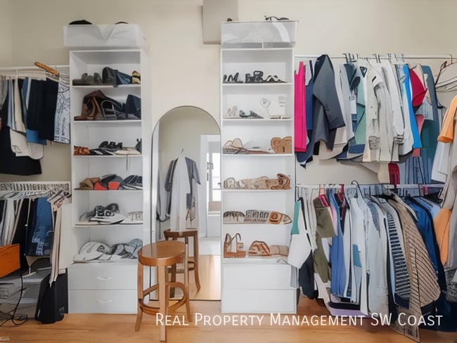 Building Photo - 9883 Blue Stone Cir