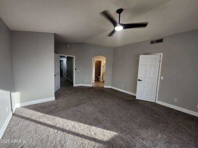 Building Photo - 15846 S 17th Ln