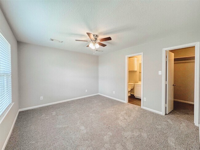 Building Photo - 13327 Belvedere Park Ct