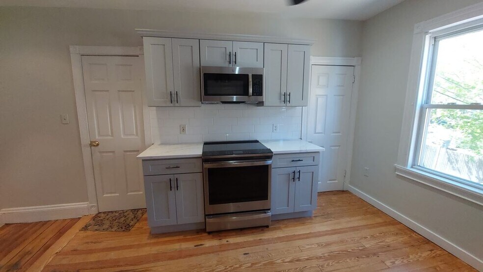 Building Photo - 9 Woodville Park