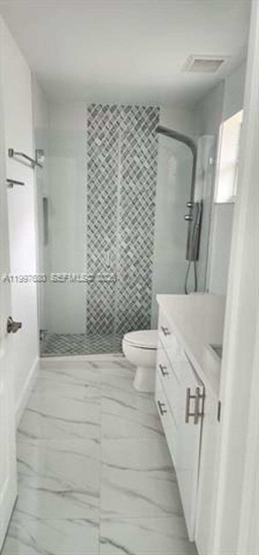 Building Photo - 11243 SW 245th St
