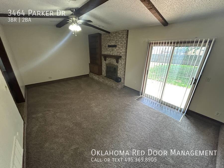 Building Photo - 3464 Parker Dr
