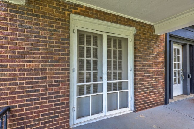 Building Photo - 1 Bed 1 Bath apartment in Okc close to Plaza District!