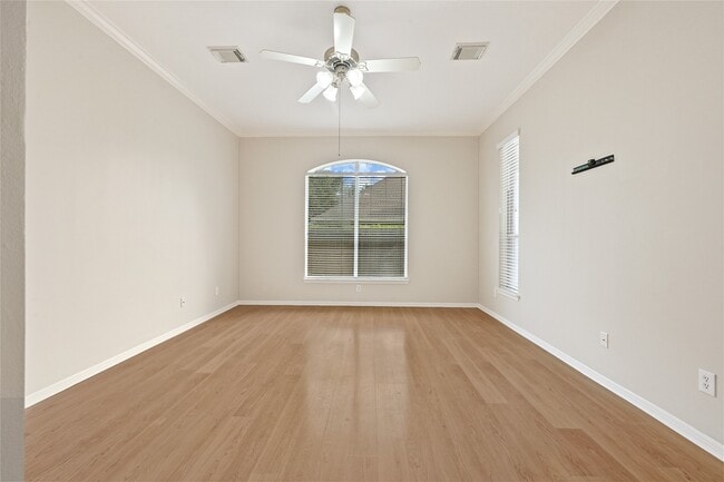 Building Photo - 17703 Riata Lk Dr