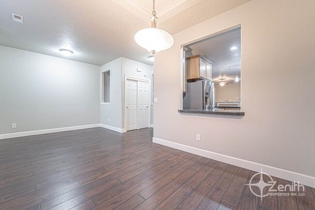 Building Photo - 8108 NE 35th Ave