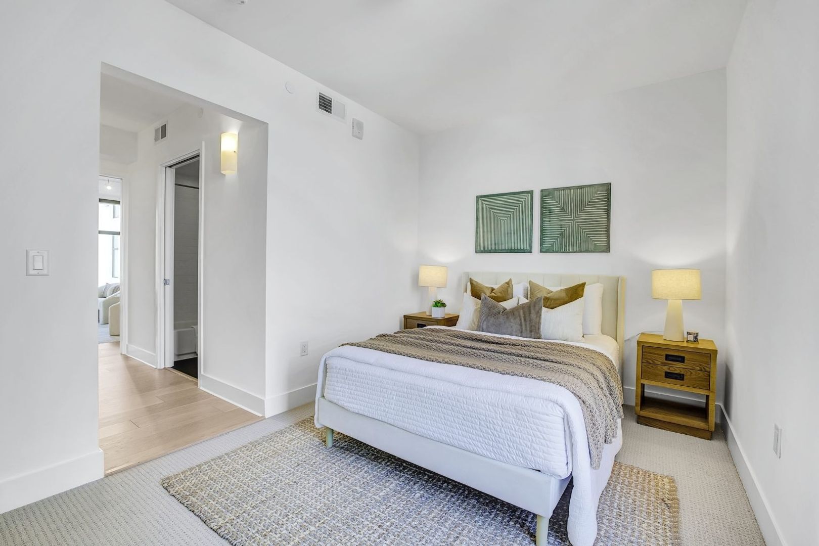 Building Photo - 1080 Sutter St