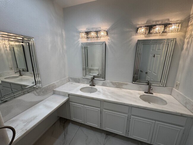 Building Photo - 11412 Via Rancho San Diego