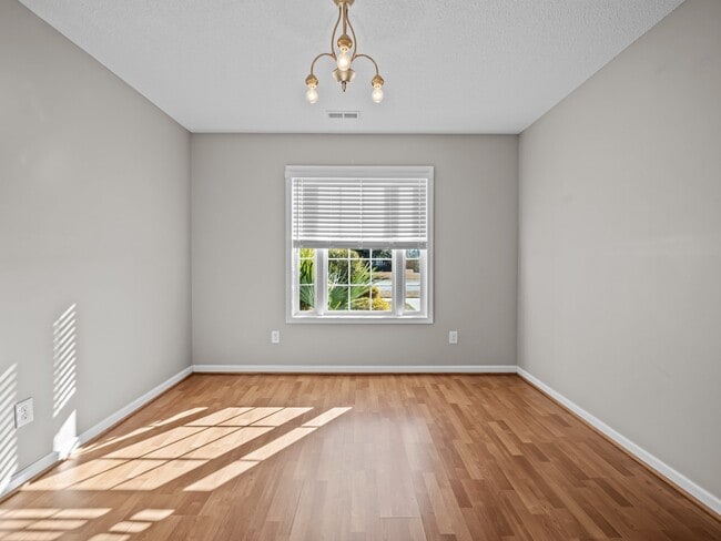 Building Photo - 101 Berwick Ct