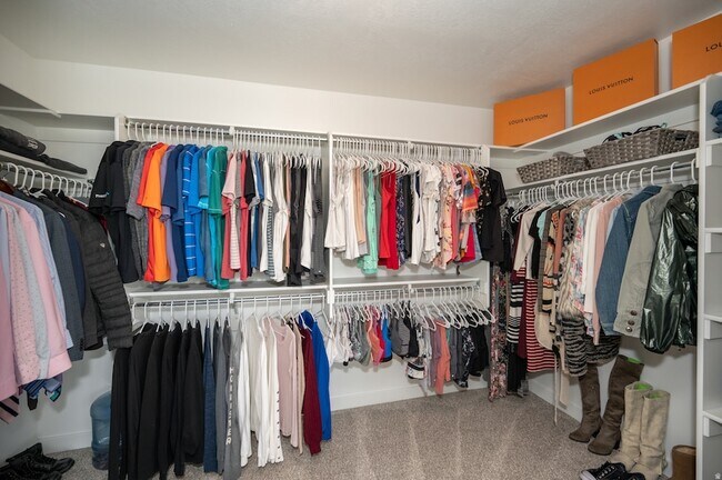 Building Photo - 4112 E Gazelle Run