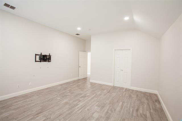 Building Photo - 9900 Presthope Dr