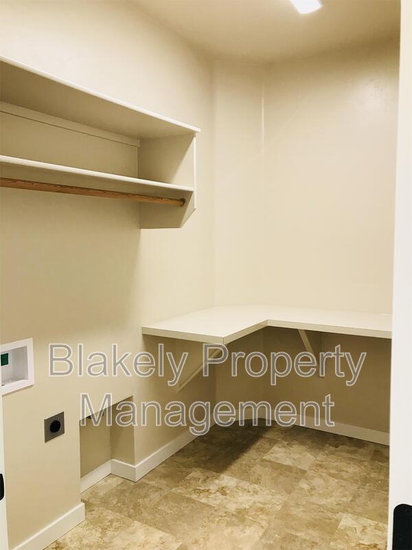 Building Photo - 6705 E Thornton St