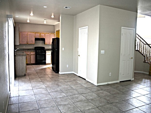 Building Photo - 9876 Vermillion Cliffs Ave