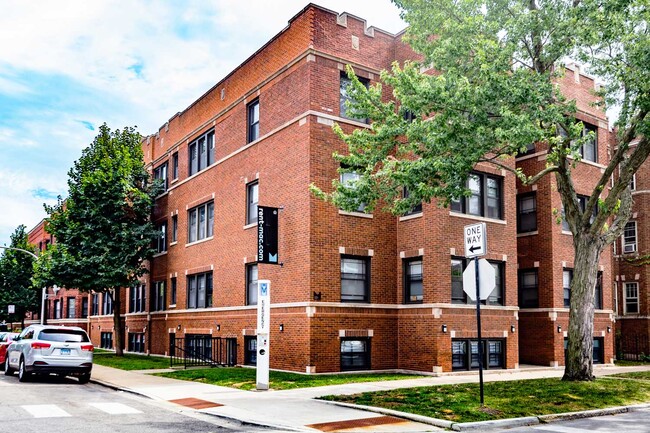 Building Lobby - 5401-5405 S. Drexel  Boulevard