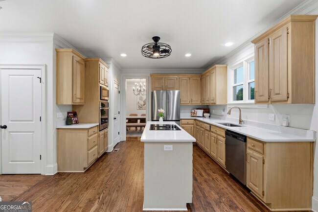Building Photo - 4221 Willow Oak Dr
