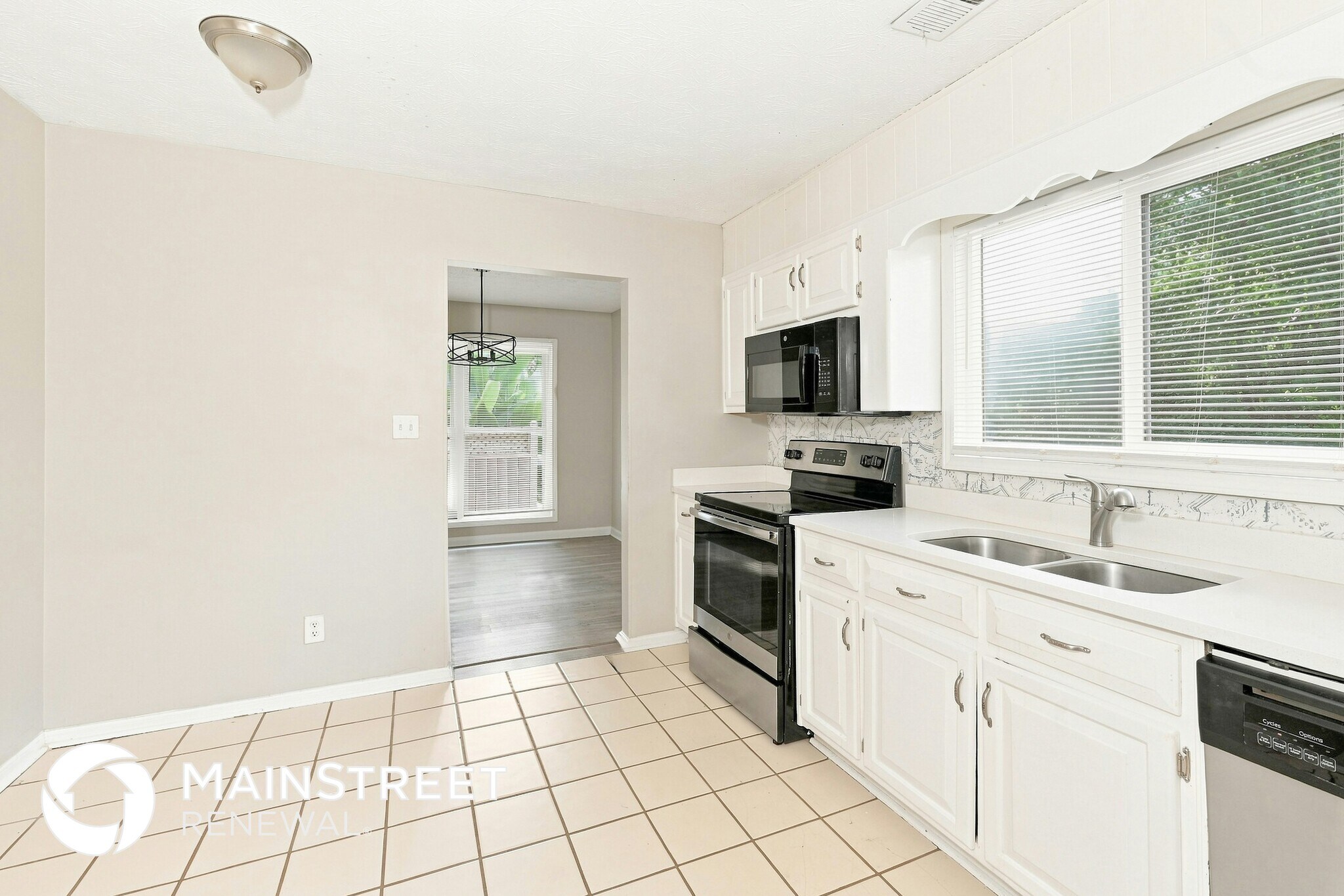 Building Photo - 3394 Sheree Trail