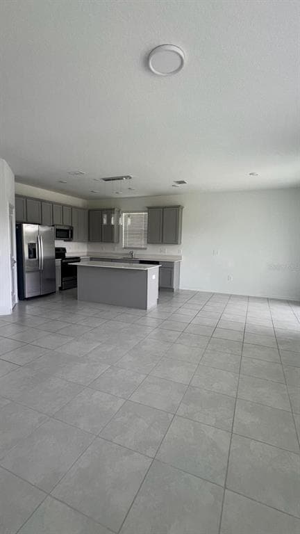 Building Photo - 4027 Ambrose Ave