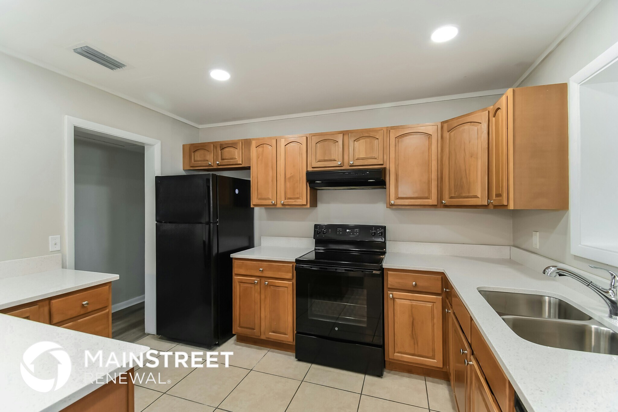 Building Photo - 6528 Blackwood Dr