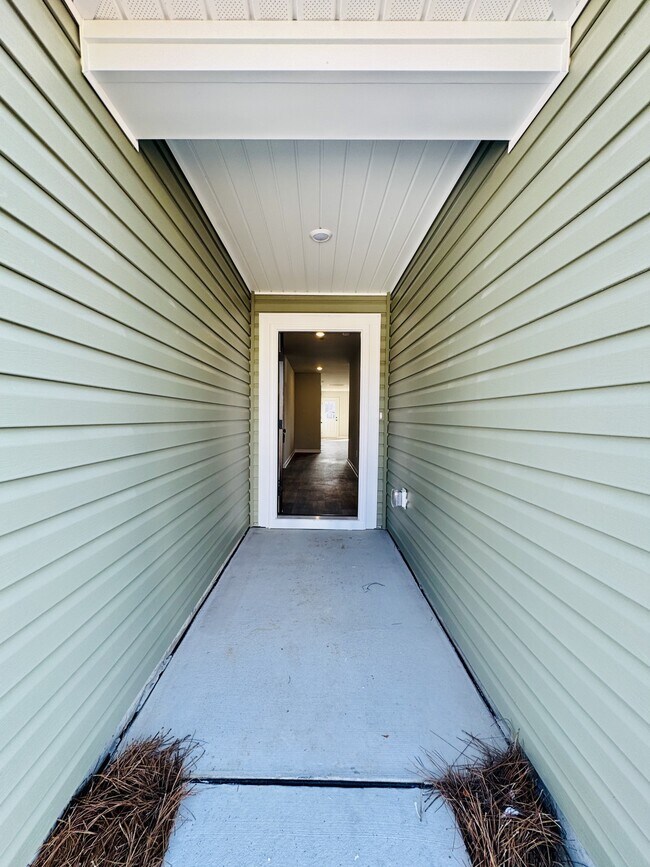 Building Photo - 348 SC-348