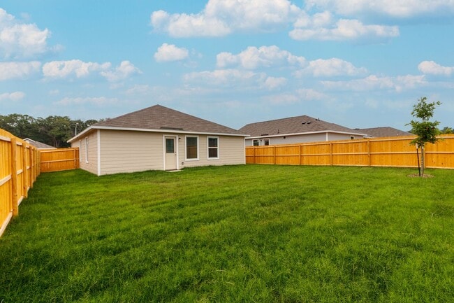 Building Photo - 1745 Copehart Ln