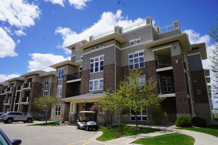 Building Photo - Aspen Hill Apartment Homes