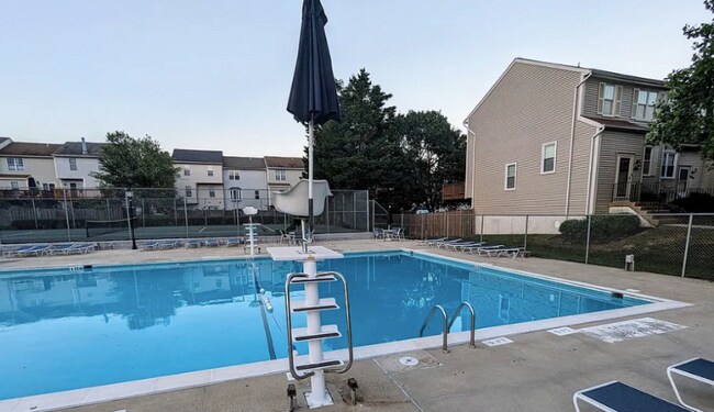 Building Photo - 1824 Bronzegate Blvd