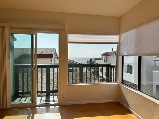 Primary Photo - 228 20th Pl