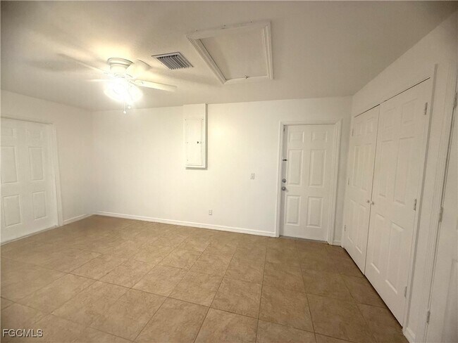 Building Photo - 3100 40th St SW