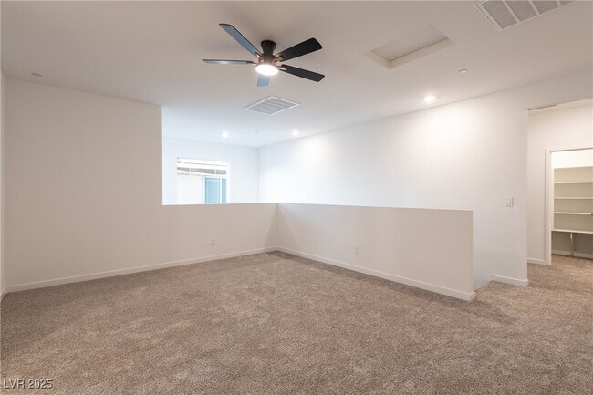 Building Photo - 494 Francesca Crst St