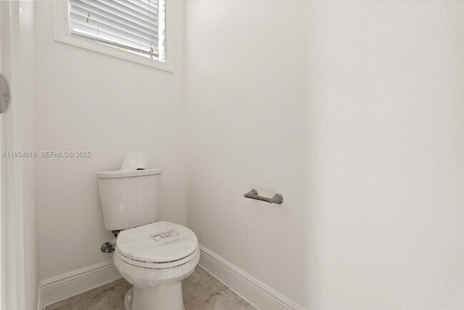 Building Photo - 9829 Winnington St