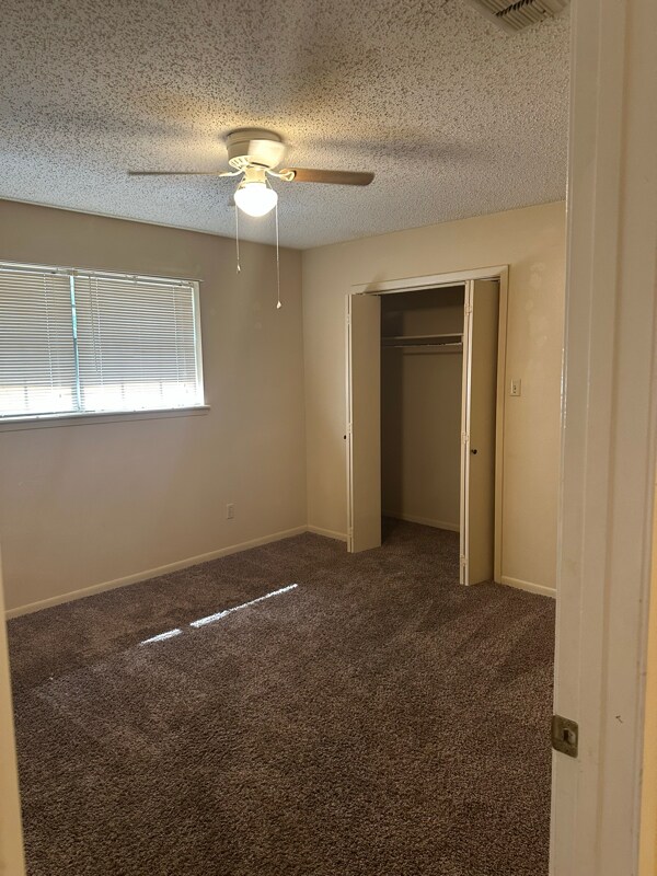 Building Photo - 1427 W Fairmont St