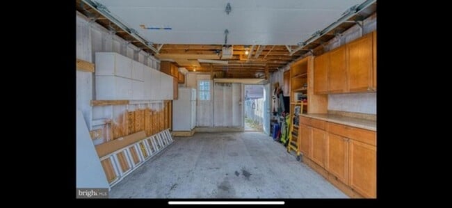 Building Photo - 1816 Rosedale St NE