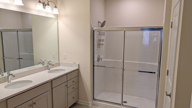 Building Photo - 110 Trotter Rd