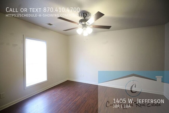 Building Photo - Recently renovated 3 bed 1 bath home - Jon...