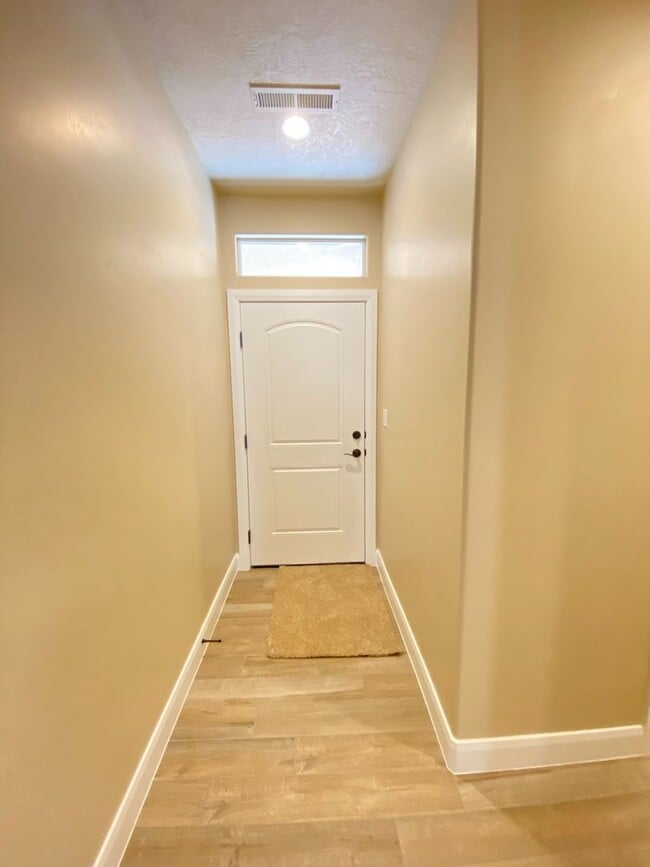 Building Photo - 3 Bed 2 Bath Home in Hurricane