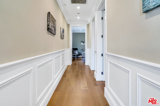 Building Photo - 19633 Wells Dr